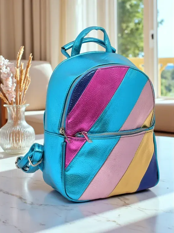 Royalfashion Dámský batoh z ekologické kůže s metalickými pruhy Metallic Stripes
